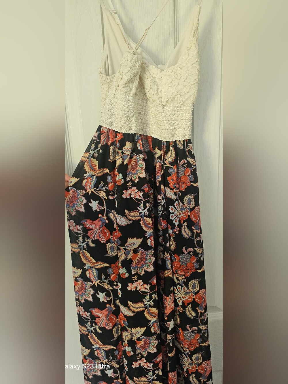 J for Justify floral maxi dress. It features a bohemian style Size Small - Picture 5 of 11